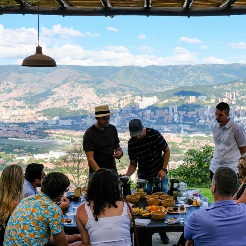 359f6b37-95db-4ad2-8e9d-fb0c759b80e0